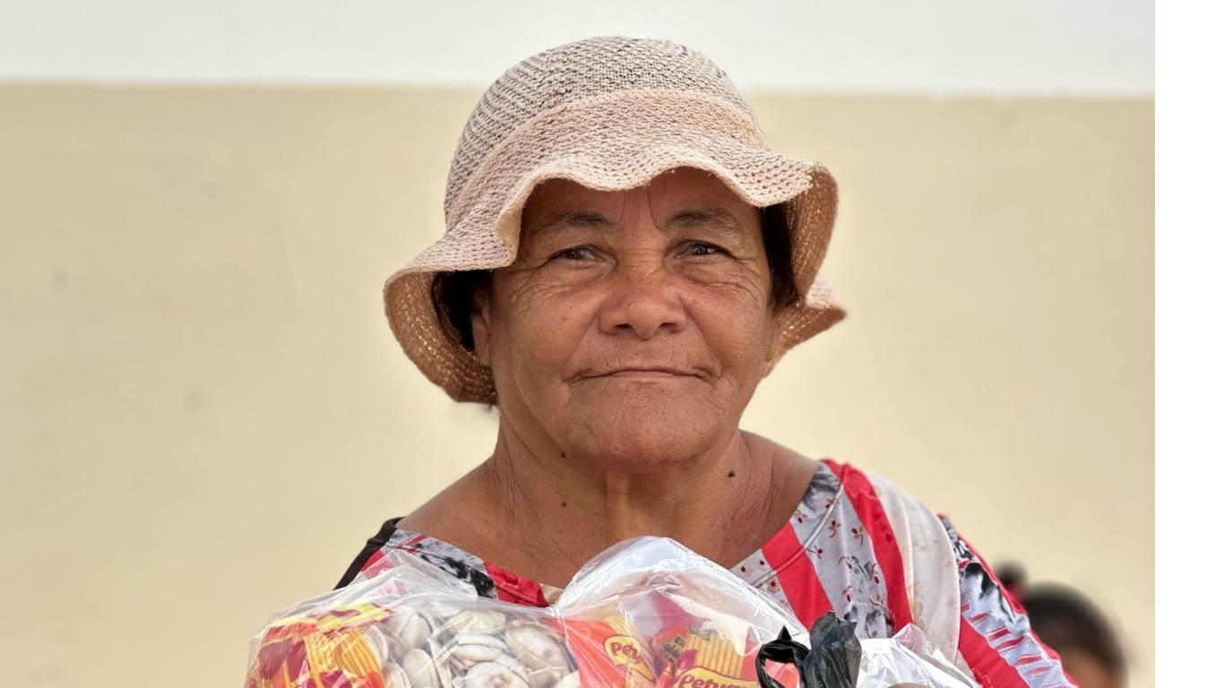 Ourolândia realiza entrega de peixe e cestas básicas para famílias de baixa renda