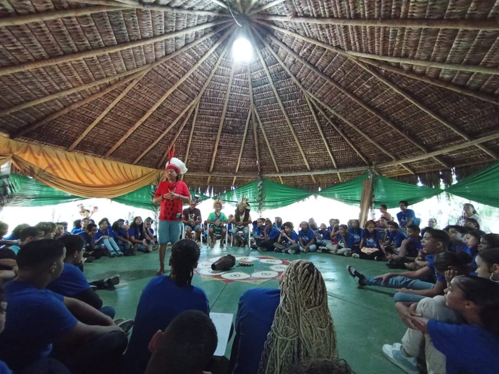 Escolas públicas de Jacobina recebem projeto que trabalha contribuições indígenas e afro-brasileiras na formação do Brasil