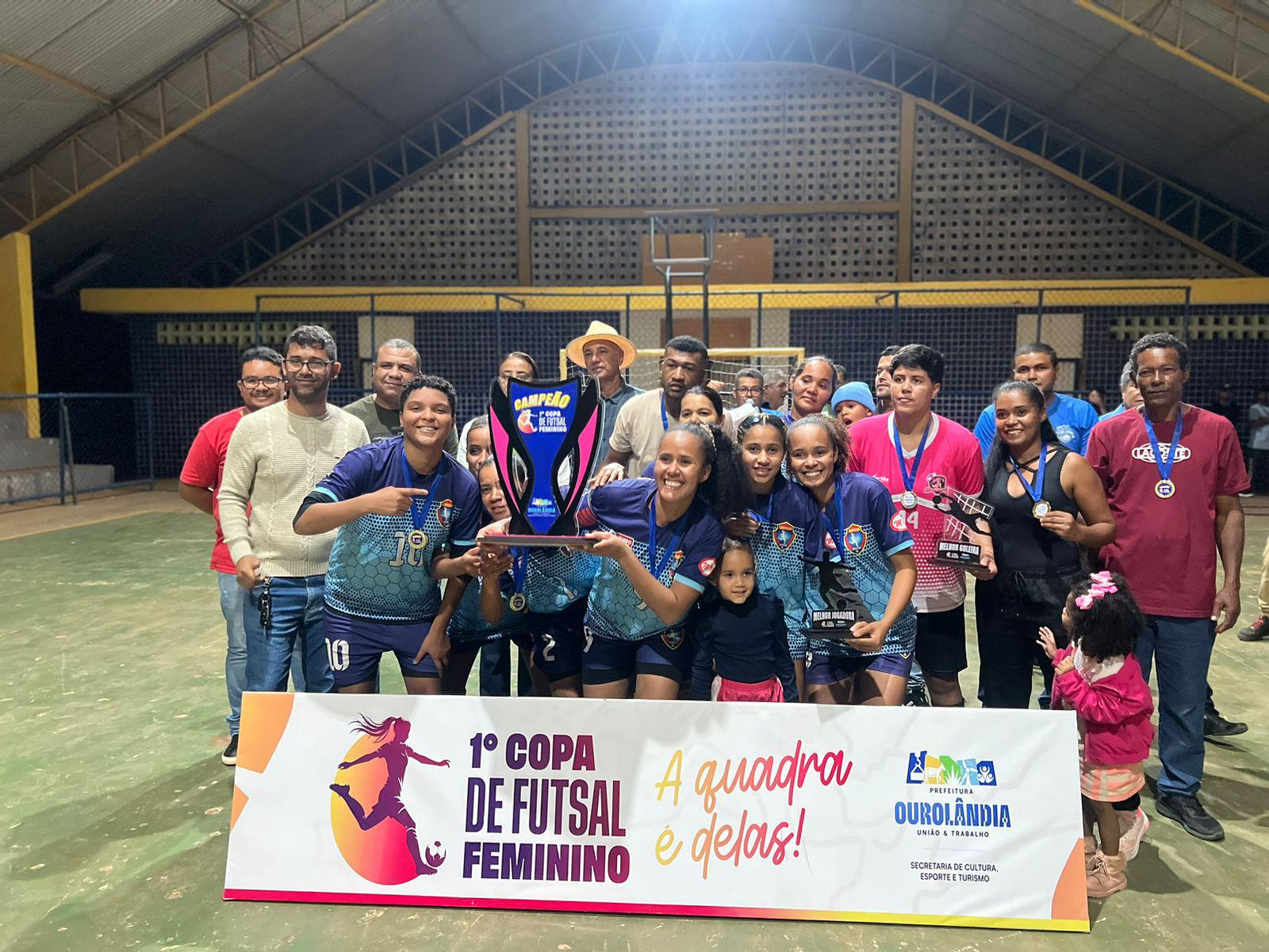 LUNÁTICAS SÃO CAMPEÃS DA 1ª COPA DE FUTSAL FEMININO DE OUROLÂNDIA