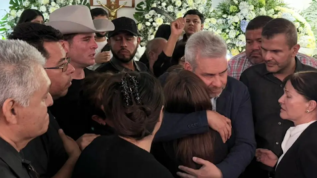 Prefeito é executado com vários tiros durante festa do Dia de Finados.