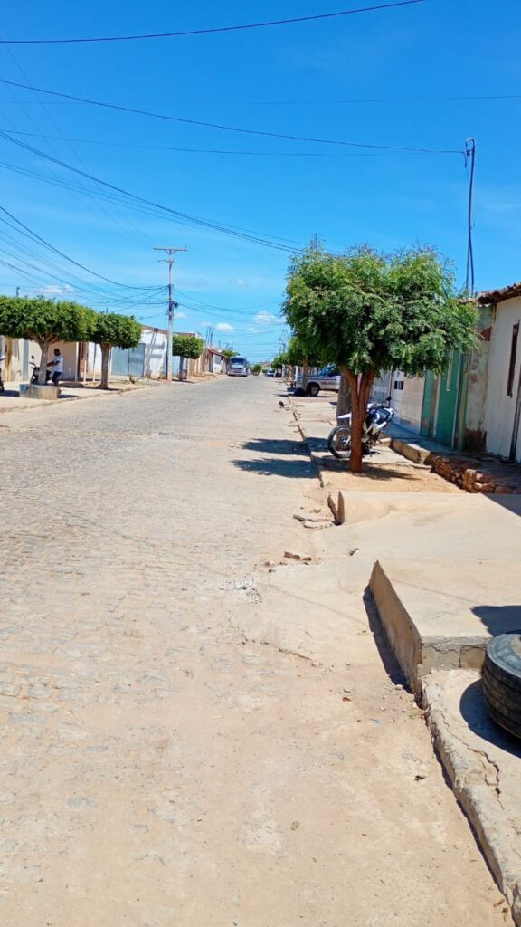 Expectativa pela Chegada do Sinal de Telefonia Móvel ao Distrito de Lagoa 33 em Ourolândia