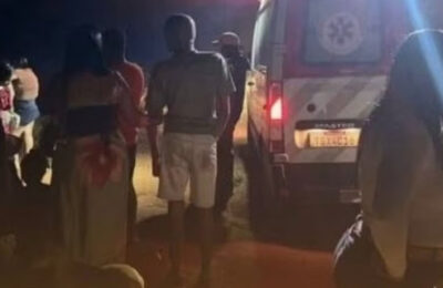 Mulher morre após salvar criança de 7 anos de naufrágio na Bahia; vítimas estavam em passeio de canoa