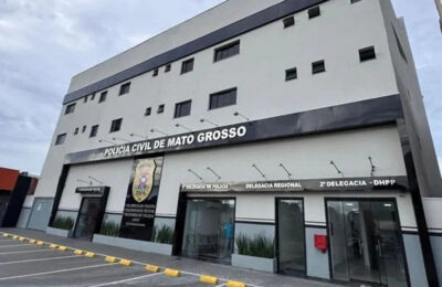 Pai é preso suspeito de espancar filha de 12 anos até a morte após descobrir conversa com garoto em rede social.