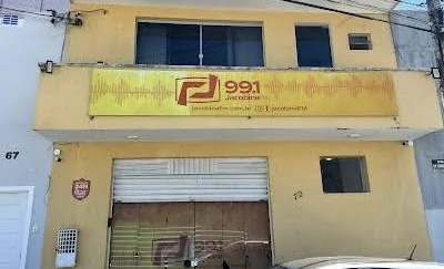 Jacobina FM enfrenta crise após arrendamento e acumula denúncias de falta de pagamento