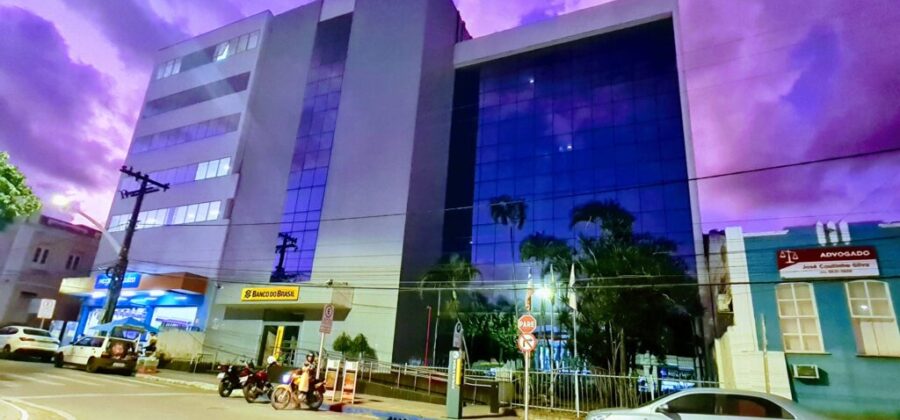 Bancos públicos entrarão em greve na próxima quinta-feira (10); bancos privados funcionam normalmente.